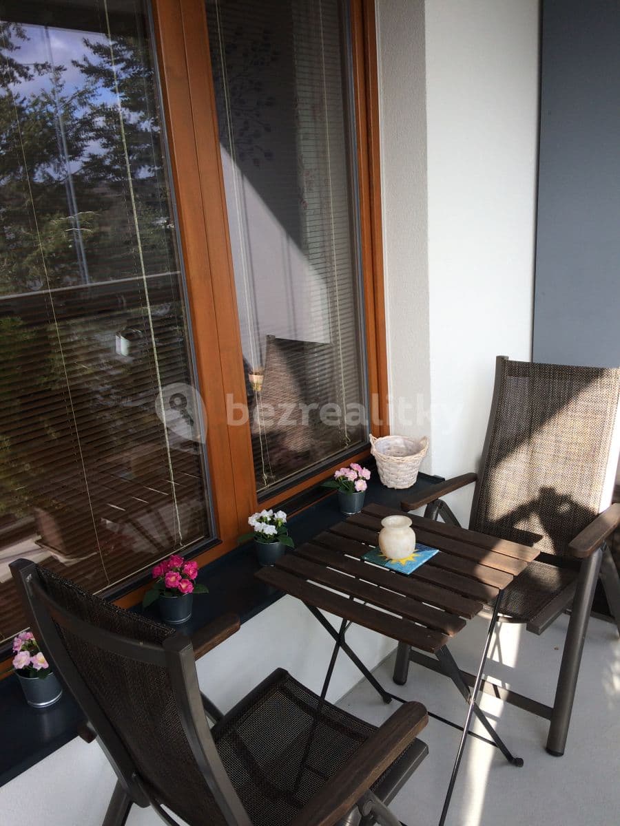Prenájom bytu 1-izbový 34 m², Plzeňská, Praha, Praha Prenájom bytu 1-izbový 34 m², Plzeňská, Praha, Praha