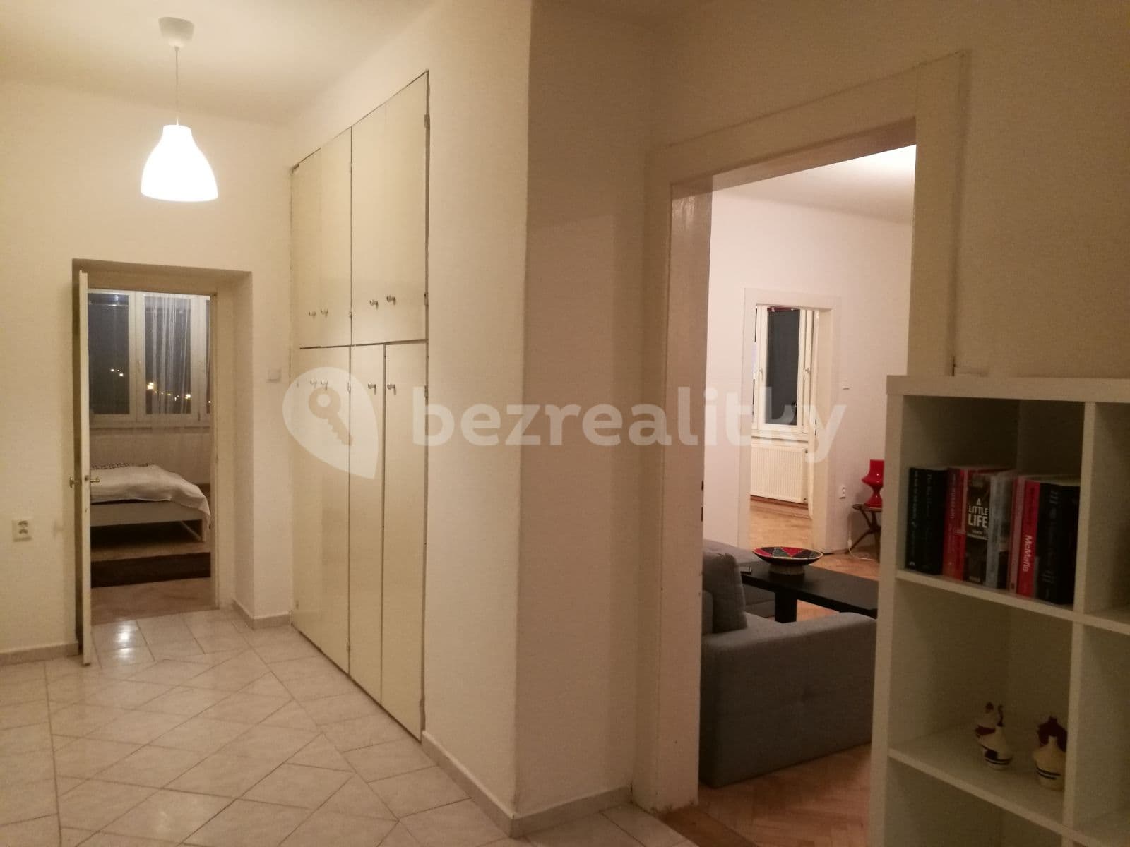 Prenájom bytu 3-izbový 114 m², Moskevská, Praha, Praha Prenájom bytu 3-izbový 114 m², Moskevská, Praha, Praha
