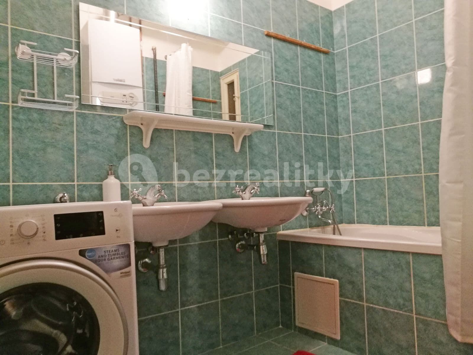 Prenájom bytu 3-izbový 114 m², Moskevská, Praha, Praha Prenájom bytu 3-izbový 114 m², Moskevská, Praha, Praha