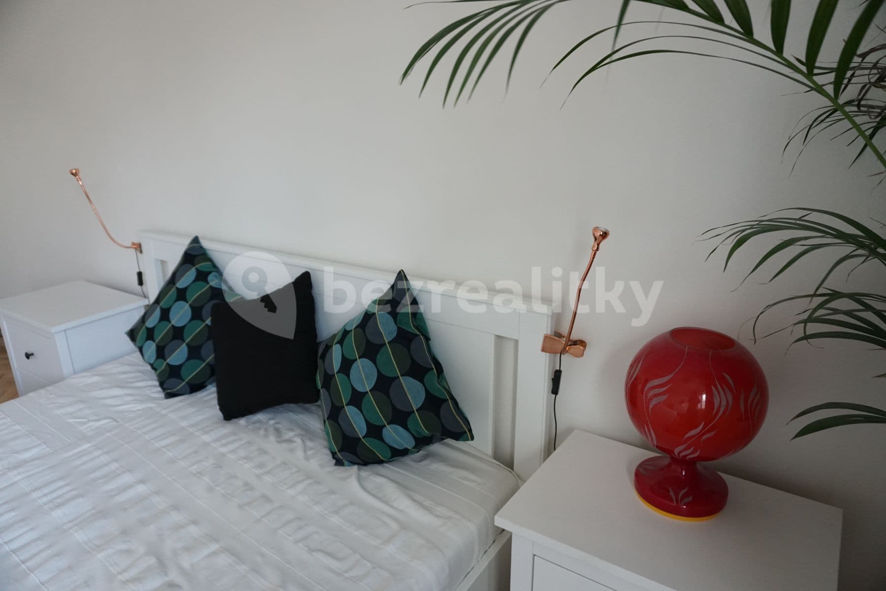Prenájom bytu 3-izbový 114 m², Moskevská, Praha, Praha Prenájom bytu 3-izbový 114 m², Moskevská, Praha, Praha