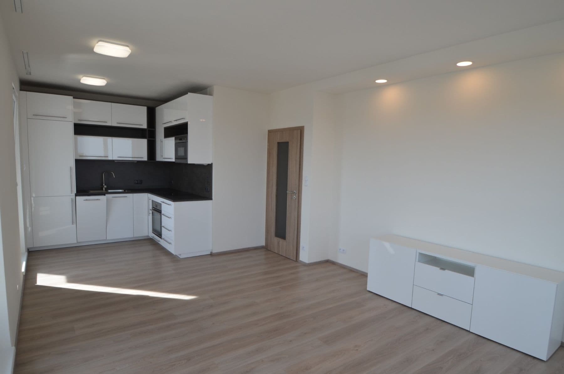 Prenájom bytu 2-izbový 59 m², Štanderova, Praha, Praha Prenájom bytu 2-izbový 59 m², Štanderova, Praha, Praha