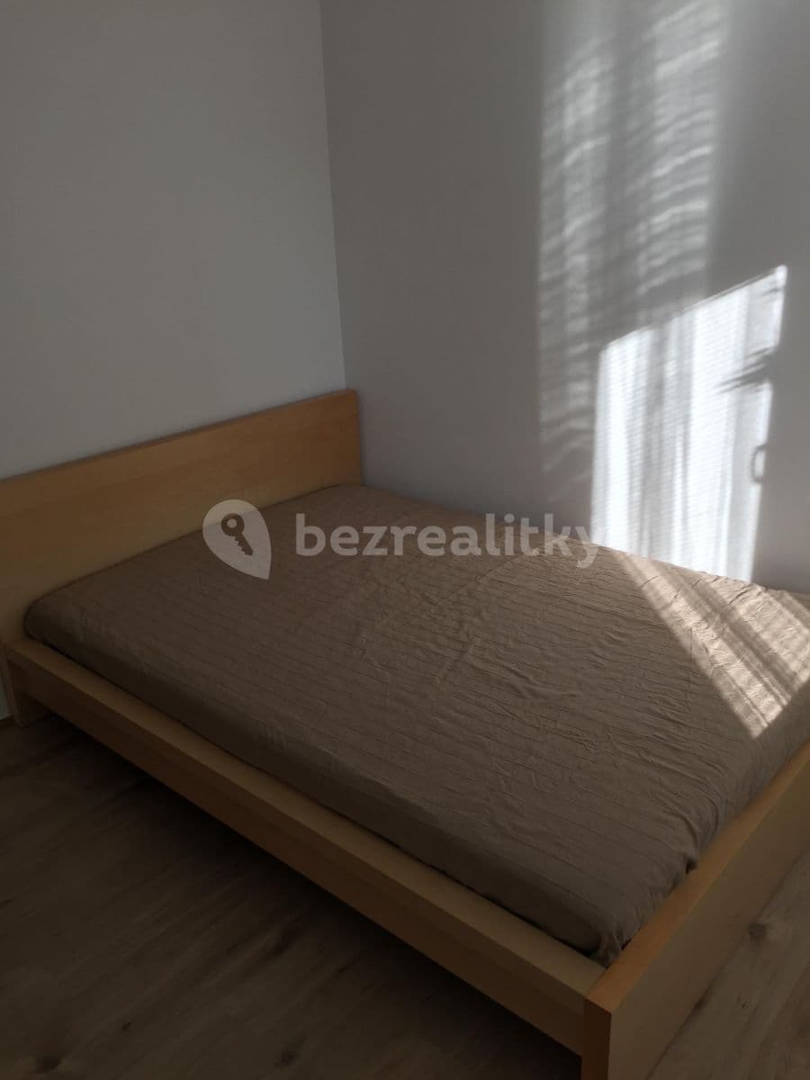 Prenájom bytu 2-izbový 45 m², Třebízského, Brno, Jihomoravský kraj