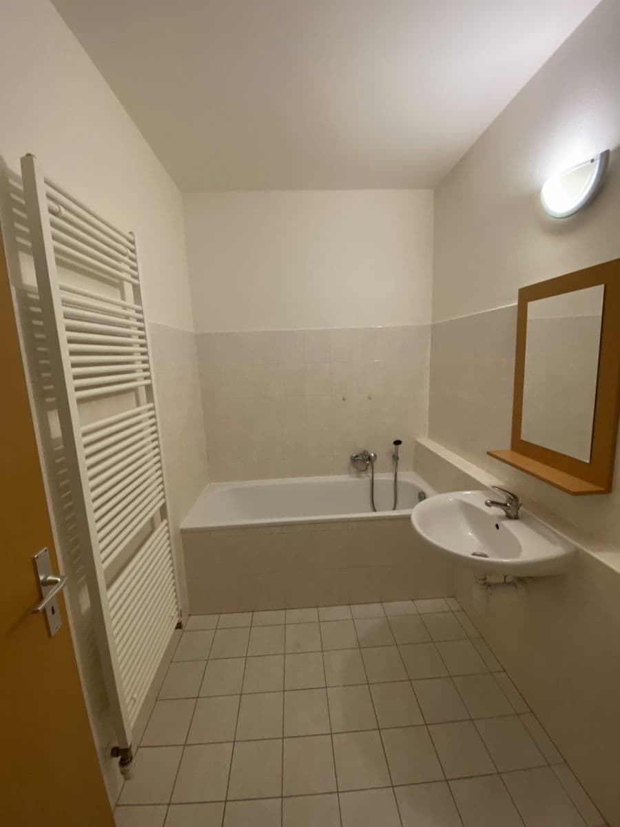 Prenájom bytu 2-izbový 67 m², Na Tabulovém vrchu, Olomouc, Olomoucký kraj Prenájom bytu 2-izbový 67 m², Na Tabulovém vrchu, Olomouc, Olomoucký kraj