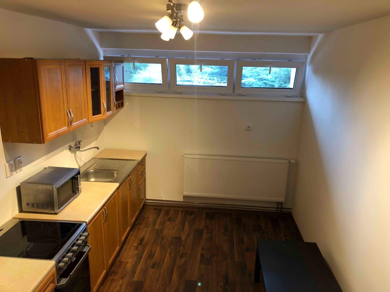 Prenájom bytu 2-izbový 37 m², Vehlovická, Praha, Praha Prenájom bytu 2-izbový 37 m², Vehlovická, Praha, Praha