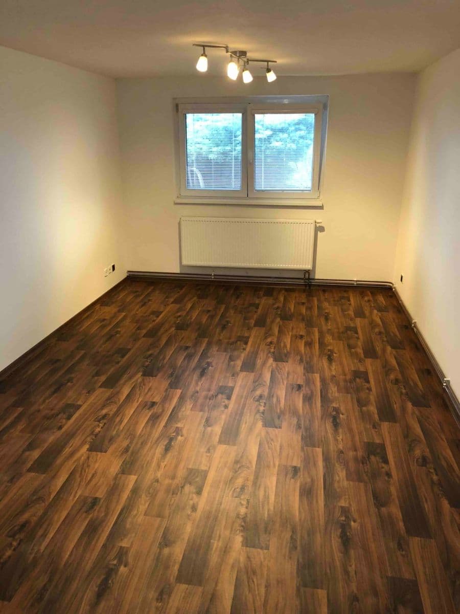 Prenájom bytu 2-izbový 37 m², Vehlovická, Praha, Praha Prenájom bytu 2-izbový 37 m², Vehlovická, Praha, Praha