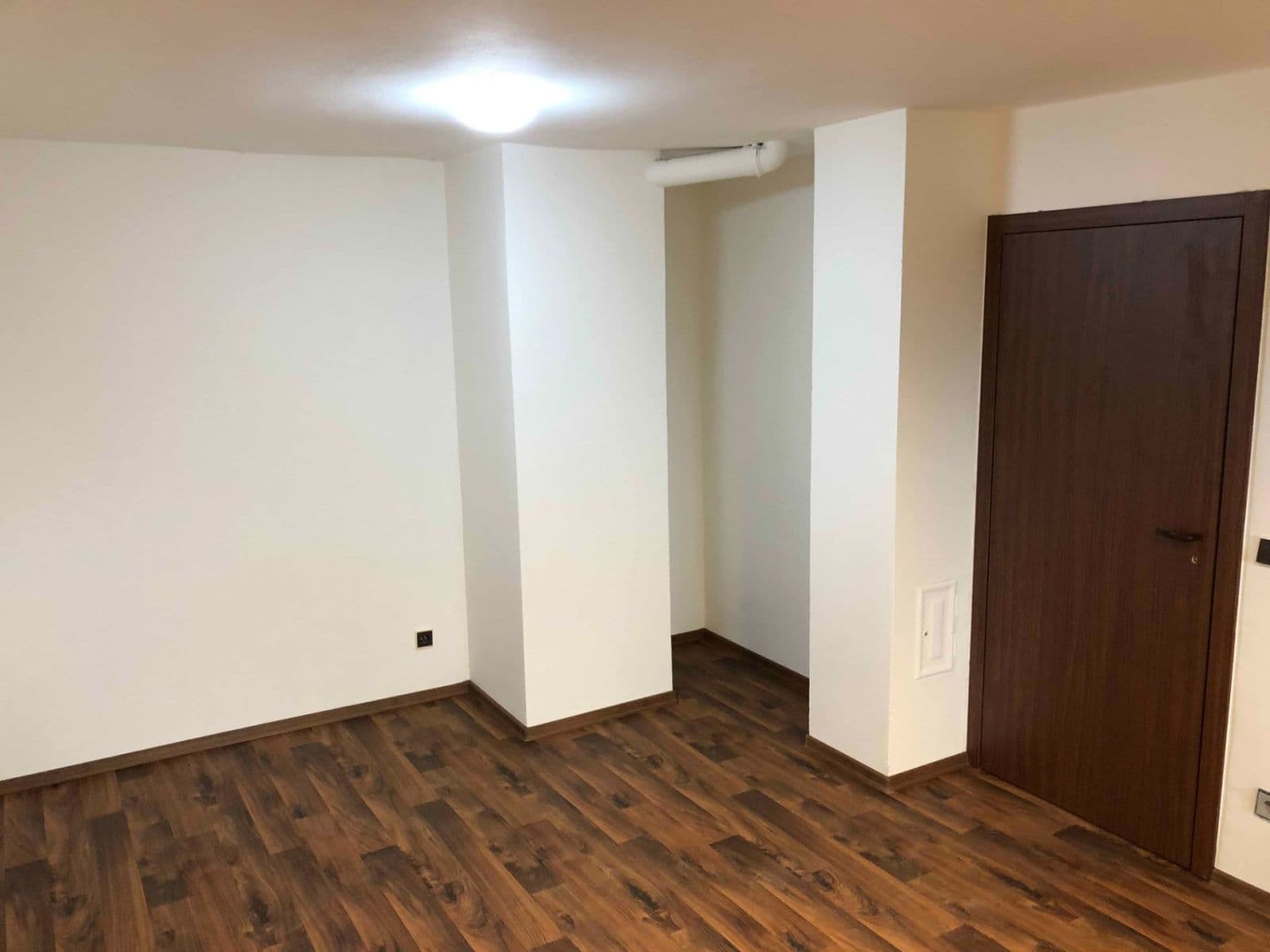 Prenájom bytu 2-izbový 37 m², Vehlovická, Praha, Praha Prenájom bytu 2-izbový 37 m², Vehlovická, Praha, Praha