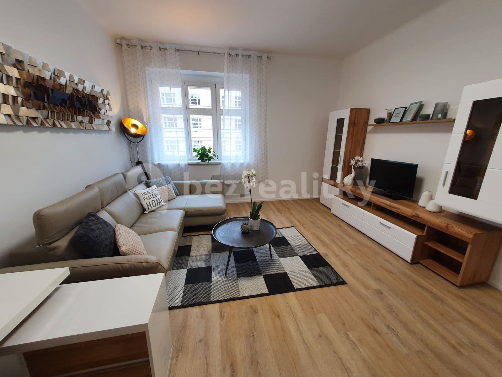 Prenájom bytu 2-izbový 62 m², Na Louži, Praha, Praha Prenájom bytu 2-izbový 62 m², Na Louži, Praha, Praha