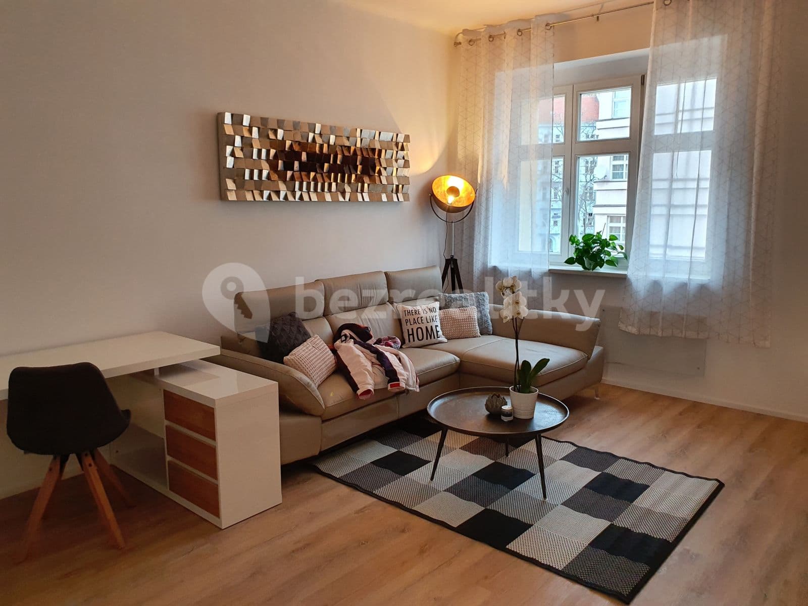 Prenájom bytu 2-izbový 62 m², Na Louži, Praha, Praha Prenájom bytu 2-izbový 62 m², Na Louži, Praha, Praha