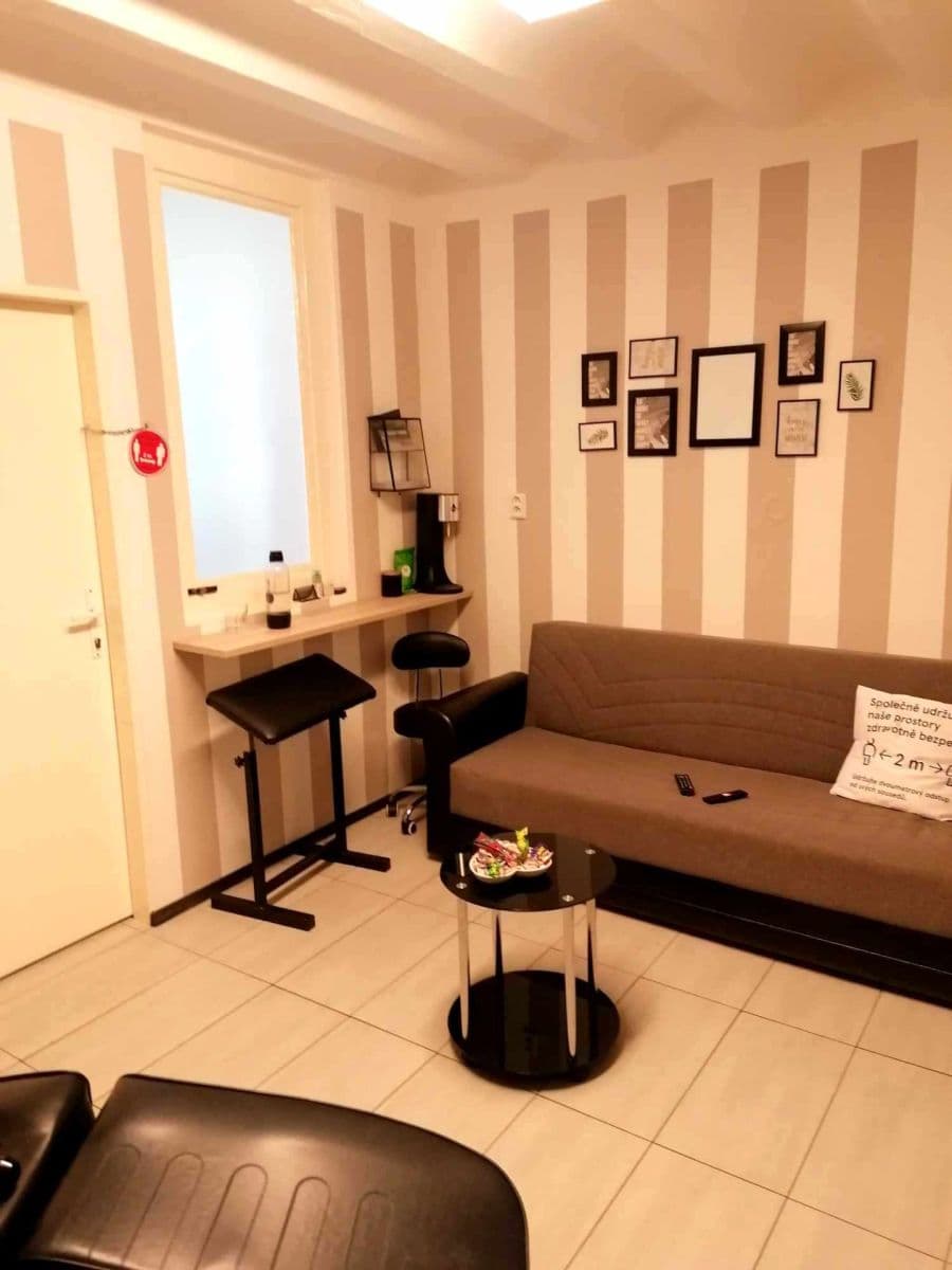 Prenájom nebytového priestoru 20 m², Dětská, Praha, Praha Prenájom nebytového priestoru 20 m², Dětská, Praha, Praha