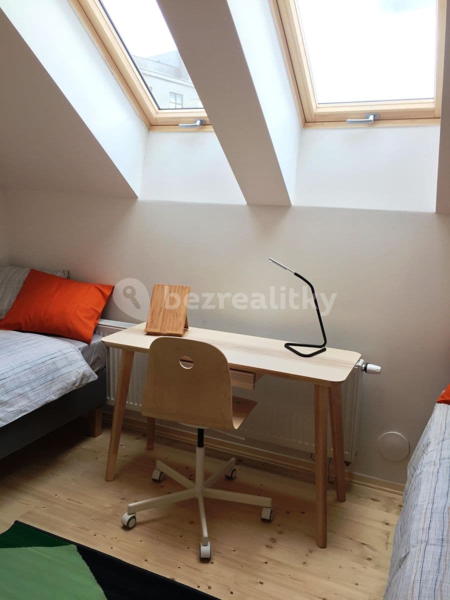 Prenájom bytu 1-izbový 32 m², Dukelských hrdinů, Praha, Praha Prenájom bytu 1-izbový 32 m², Dukelských hrdinů, Praha, Praha