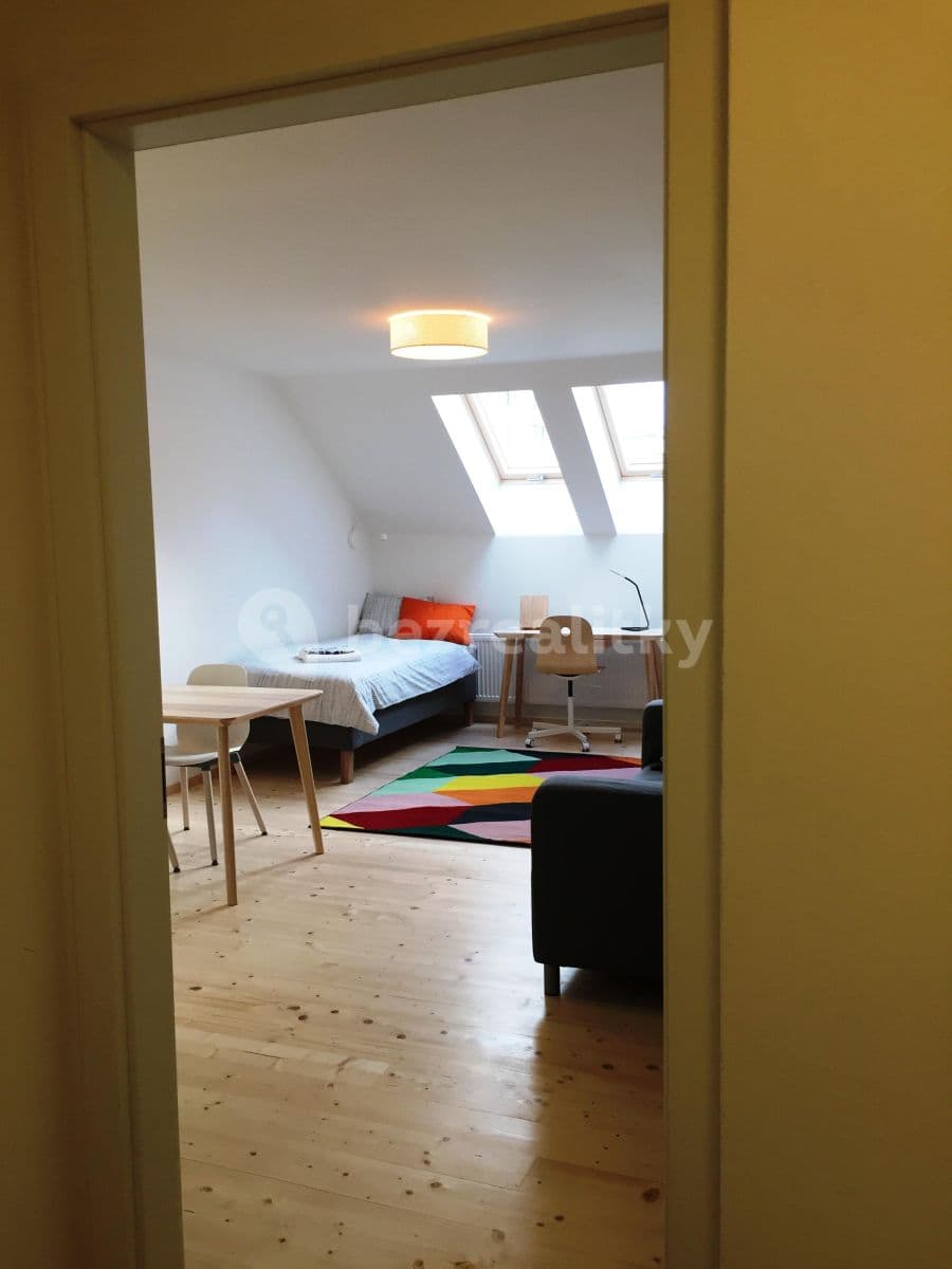 Prenájom bytu 1-izbový 32 m², Dukelských hrdinů, Praha, Praha Prenájom bytu 1-izbový 32 m², Dukelských hrdinů, Praha, Praha