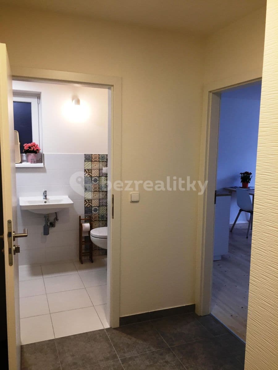 Prenájom bytu 1-izbový 32 m², Dukelských hrdinů, Praha, Praha Prenájom bytu 1-izbový 32 m², Dukelských hrdinů, Praha, Praha