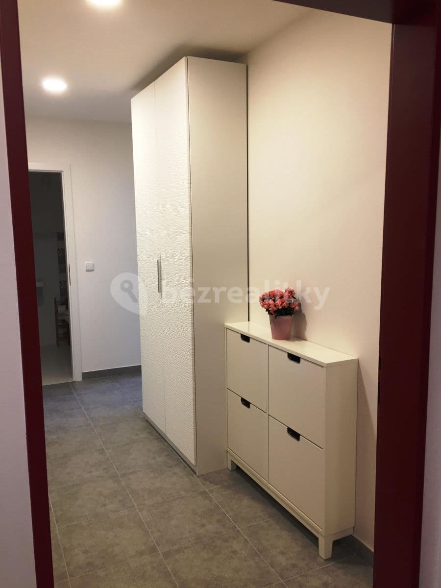 Prenájom bytu 1-izbový 32 m², Dukelských hrdinů, Praha, Praha Prenájom bytu 1-izbový 32 m², Dukelských hrdinů, Praha, Praha