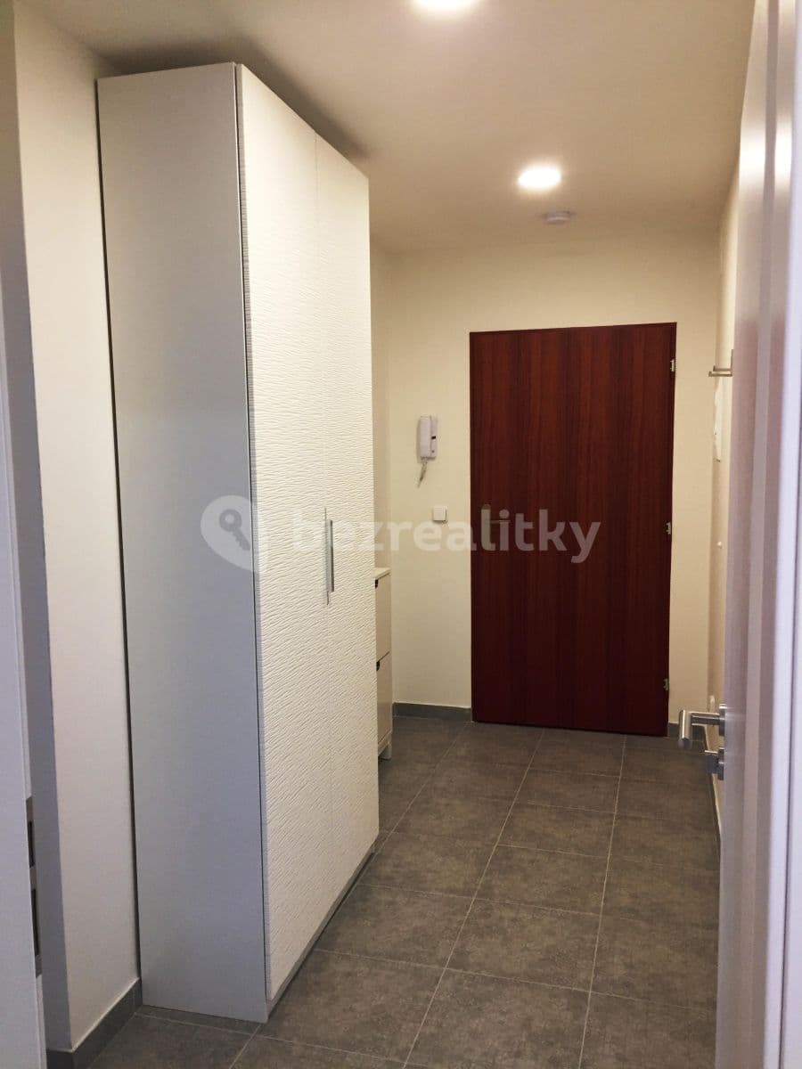 Prenájom bytu 1-izbový 32 m², Dukelských hrdinů, Praha, Praha Prenájom bytu 1-izbový 32 m², Dukelských hrdinů, Praha, Praha