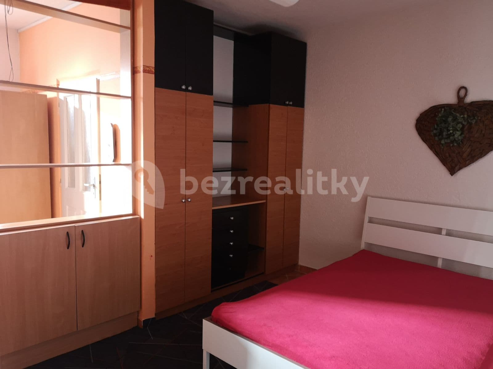 Prenájom bytu 1-izbový 35 m², Samota, Olomouc, Olomoucký kraj Prenájom bytu 1-izbový 35 m², Samota, Olomouc, Olomoucký kraj
