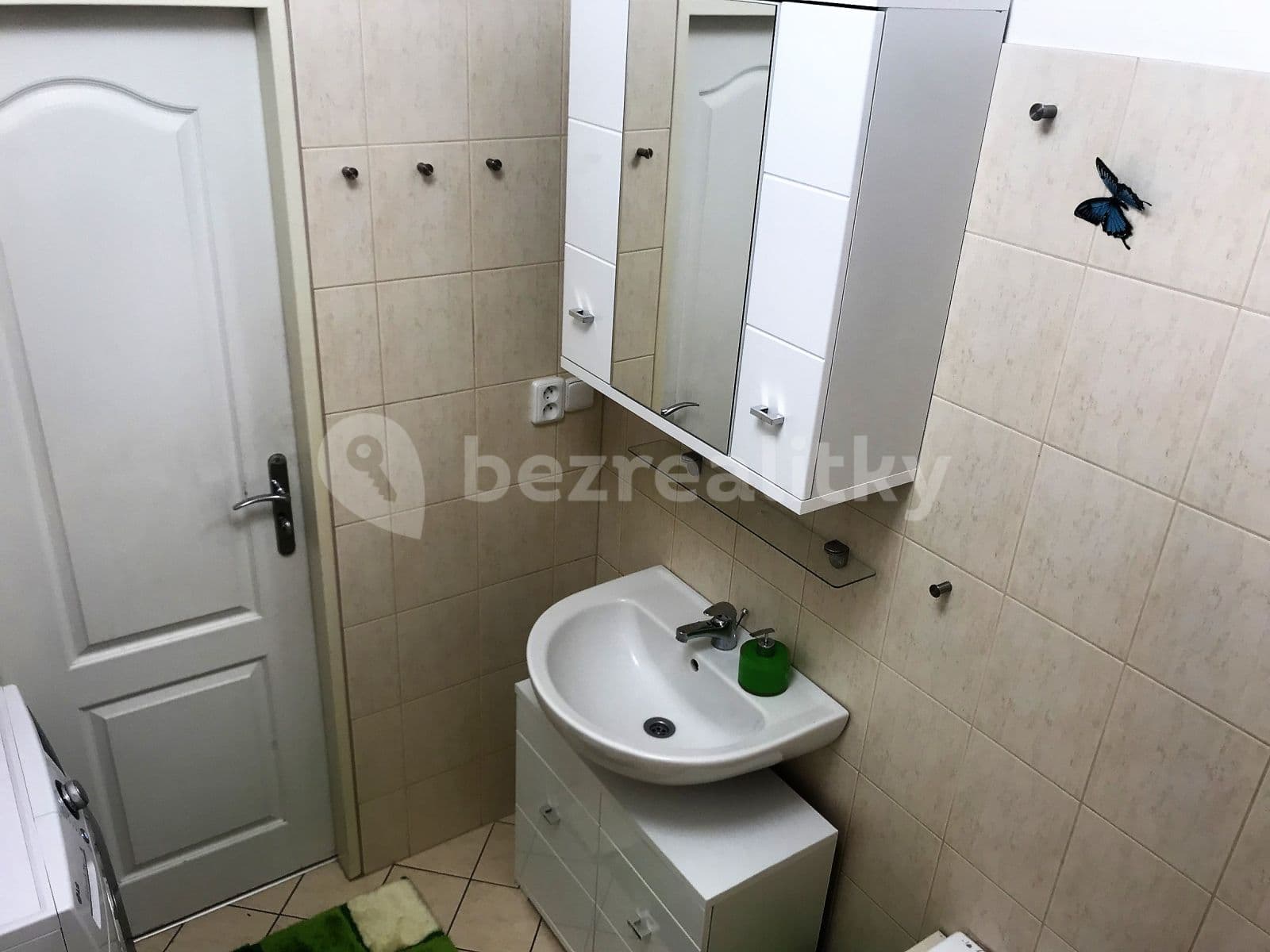 Prenájom bytu 2-izbový 37 m², Přípotoční, Praha, Praha Prenájom bytu 2-izbový 37 m², Přípotoční, Praha, Praha