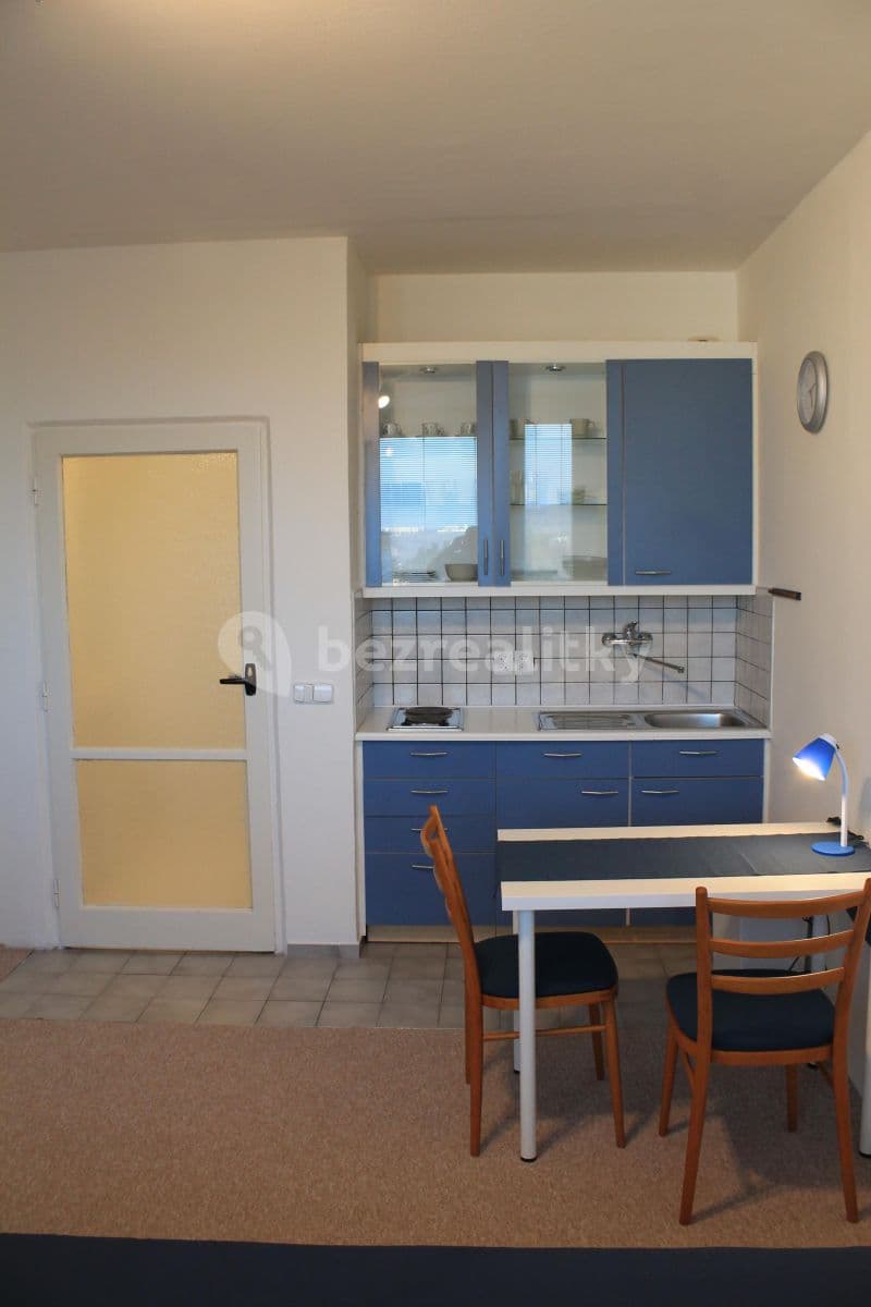 Prenájom bytu 1-izbový 24 m², Halasovo náměstí, Brno, Jihomoravský kraj Prenájom bytu 1-izbový 24 m², Halasovo náměstí, Brno, Jihomoravský kraj