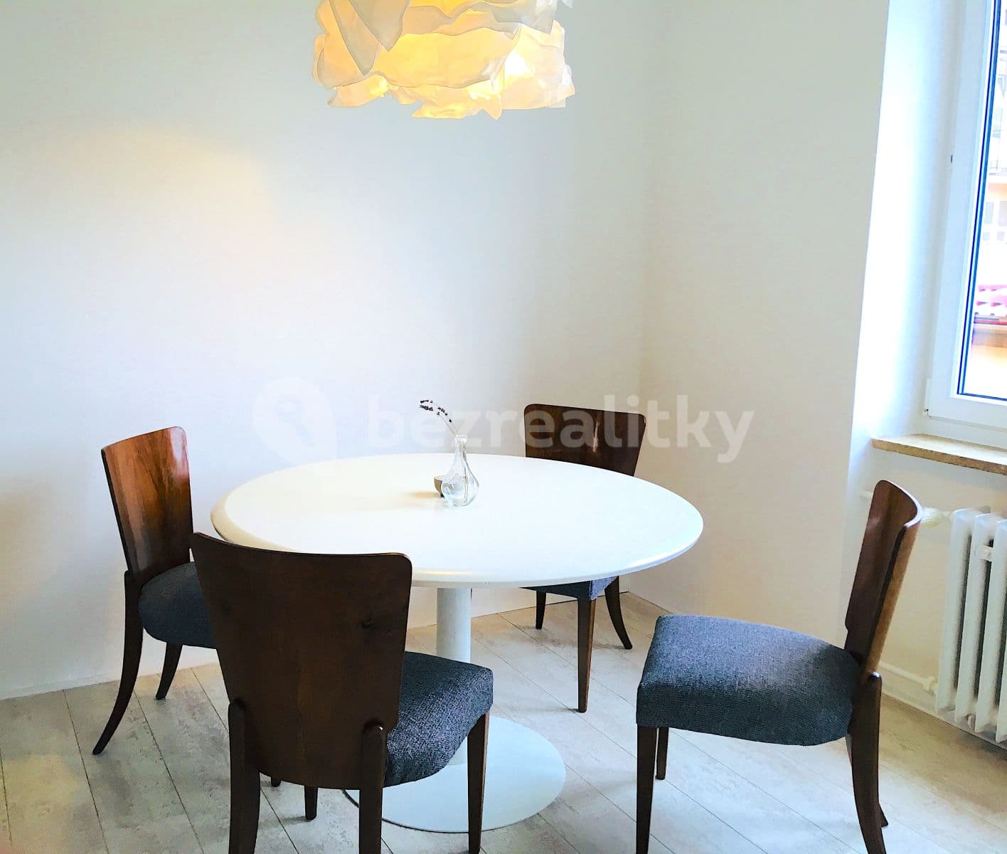 Prenájom bytu 2-izbový 66 m², Osvoboditelů, Zlín, Zlínský kraj Prenájom bytu 2-izbový 66 m², Osvoboditelů, Zlín, Zlínský kraj