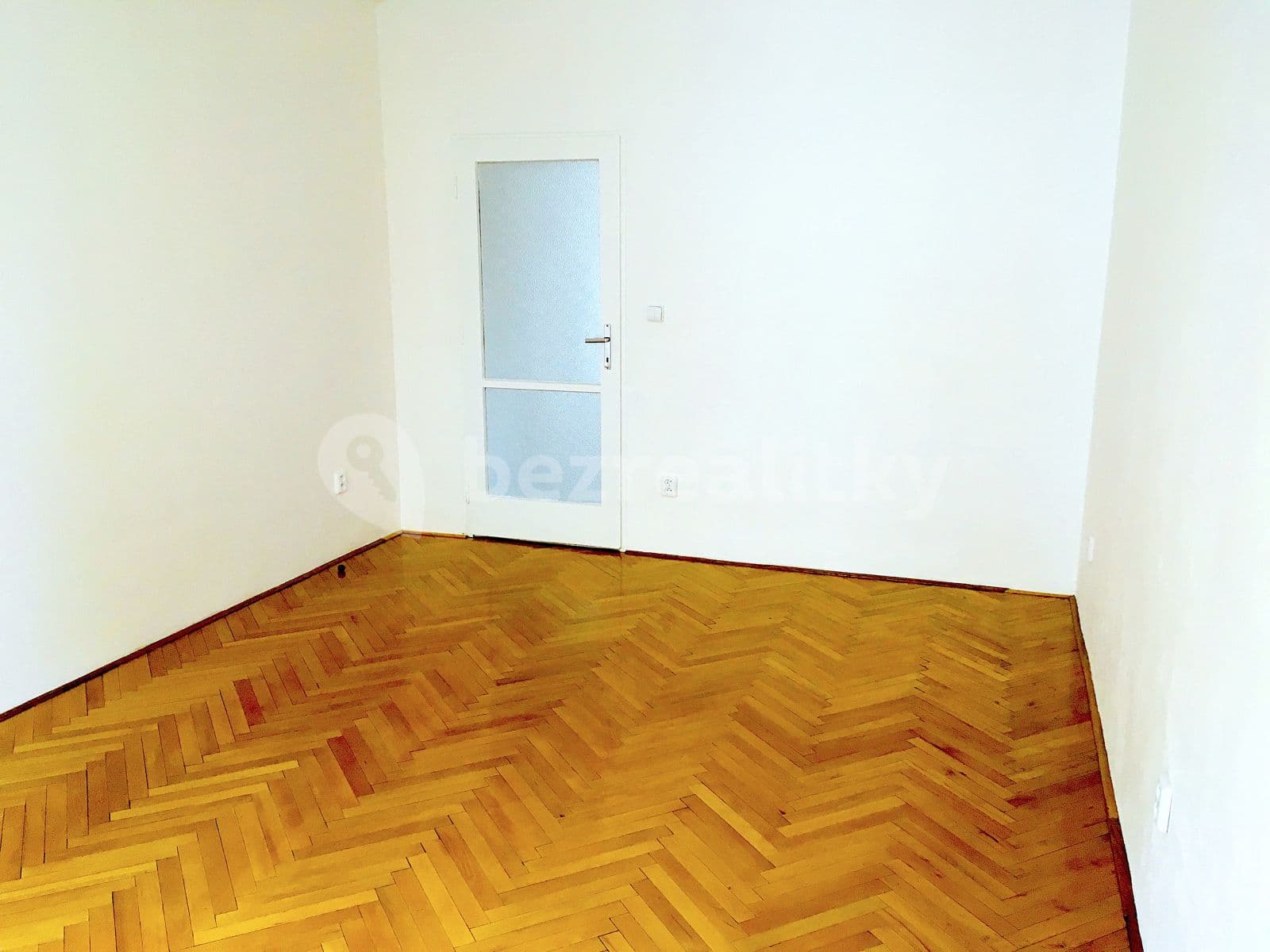 Prenájom bytu 2-izbový 66 m², Osvoboditelů, Zlín, Zlínský kraj Prenájom bytu 2-izbový 66 m², Osvoboditelů, Zlín, Zlínský kraj