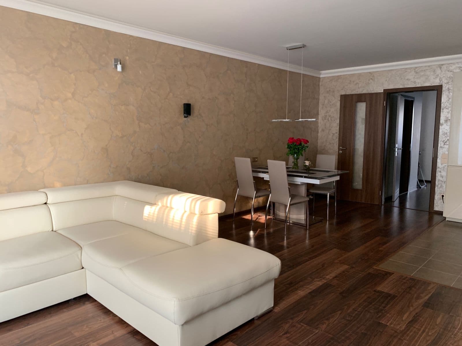 Prenájom bytu 3-izbový 86 m², Olgy Havlové, Praha, Praha Prenájom bytu 3-izbový 86 m², Olgy Havlové, Praha, Praha