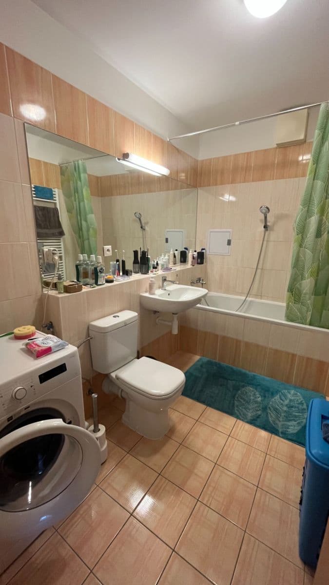 Prenájom bytu 2-izbový 53 m², Kytlická, Praha, Praha Prenájom bytu 2-izbový 53 m², Kytlická, Praha, Praha