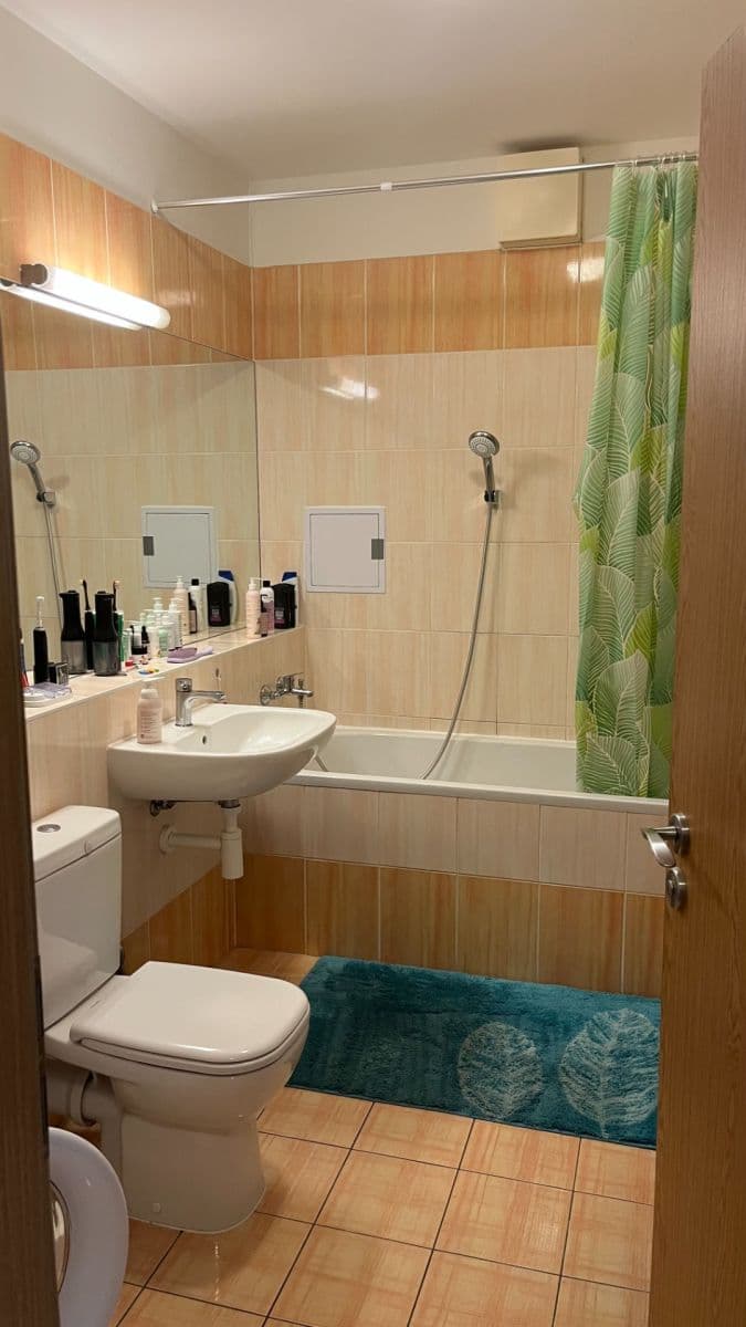 Prenájom bytu 2-izbový 53 m², Kytlická, Praha, Praha Prenájom bytu 2-izbový 53 m², Kytlická, Praha, Praha