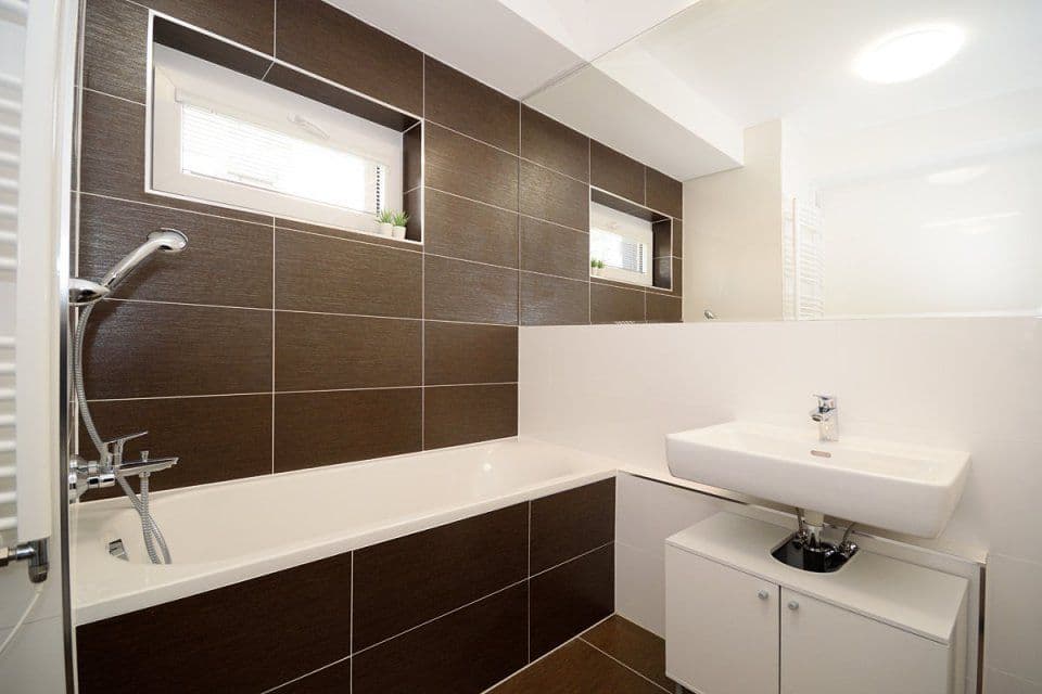 Prenájom bytu 2-izbový 55 m², Makedonská, Praha, Praha Prenájom bytu 2-izbový 55 m², Makedonská, Praha, Praha