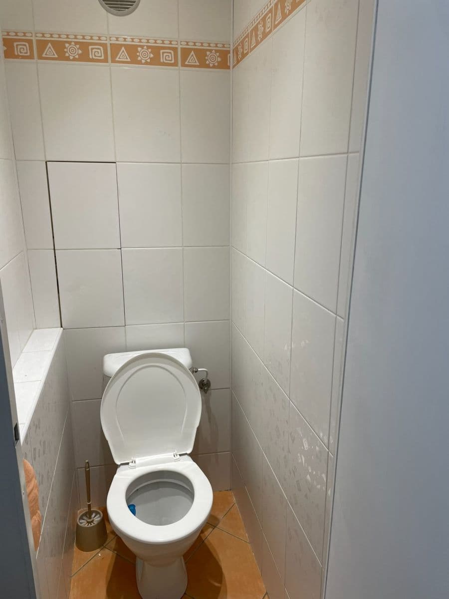 Prenájom bytu 2-izbový 43 m², Palackého náměstí, Hořovice, Středočeský kraj Prenájom bytu 2-izbový 43 m², Palackého náměstí, Hořovice, Středočeský kraj