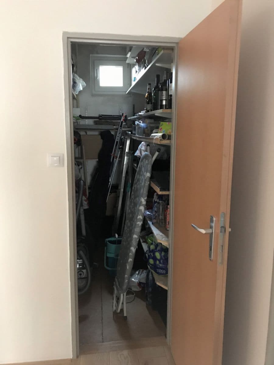 Prenájom bytu 2-izbový 75 m², Pod Pramenem, Praha, Praha Prenájom bytu 2-izbový 75 m², Pod Pramenem, Praha, Praha