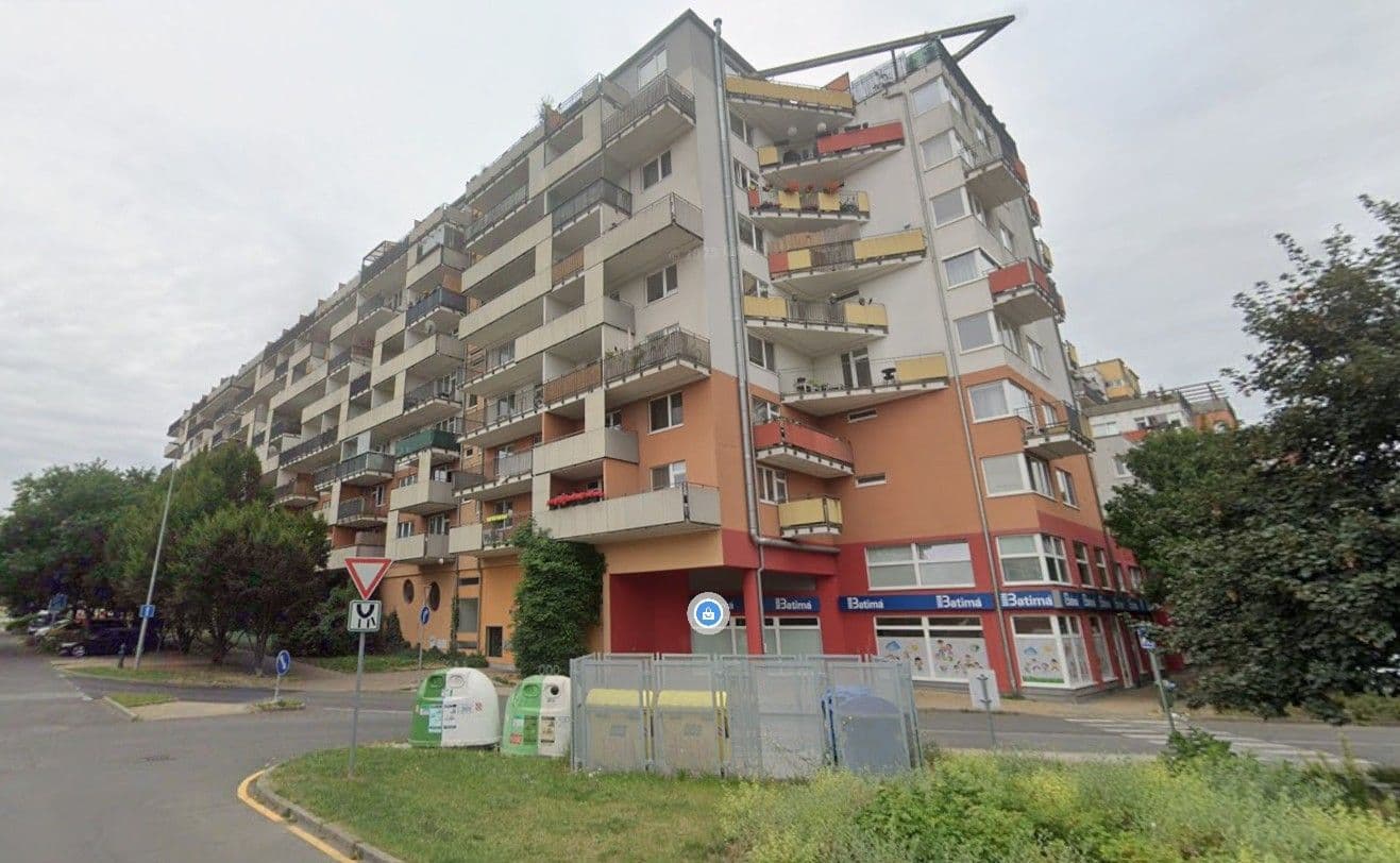 Prenájom garáže 10 m², Podkovářská, Praha, Praha Prenájom garáže 10 m², Podkovářská, Praha, Praha