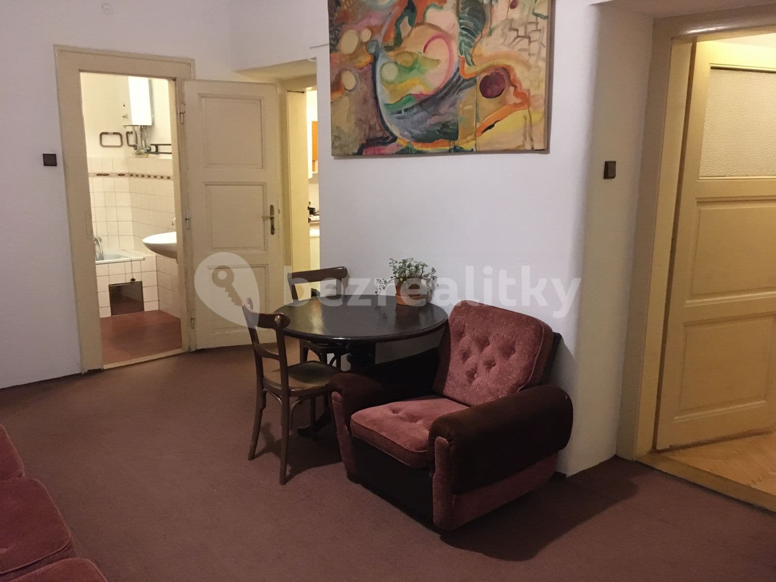 Prenájom bytu 5-izbový 12 m², Schnirchova, Praha, Praha Prenájom bytu 5-izbový 12 m², Schnirchova, Praha, Praha
