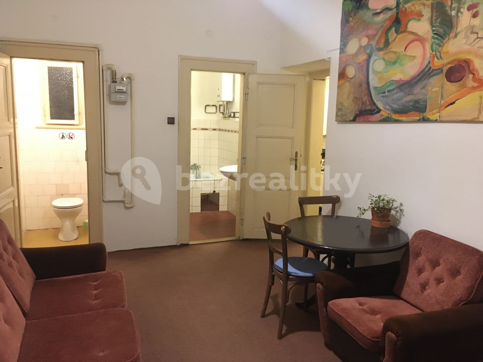 Prenájom bytu 5-izbový 12 m², Schnirchova, Praha, Praha Prenájom bytu 5-izbový 12 m², Schnirchova, Praha, Praha