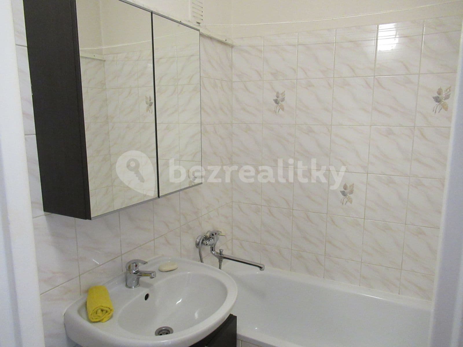 Prenájom bytu 1-izbový 36 m², Výškovická, Ostrava, Moravskoslezský kraj Prenájom bytu 1-izbový 36 m², Výškovická, Ostrava, Moravskoslezský kraj