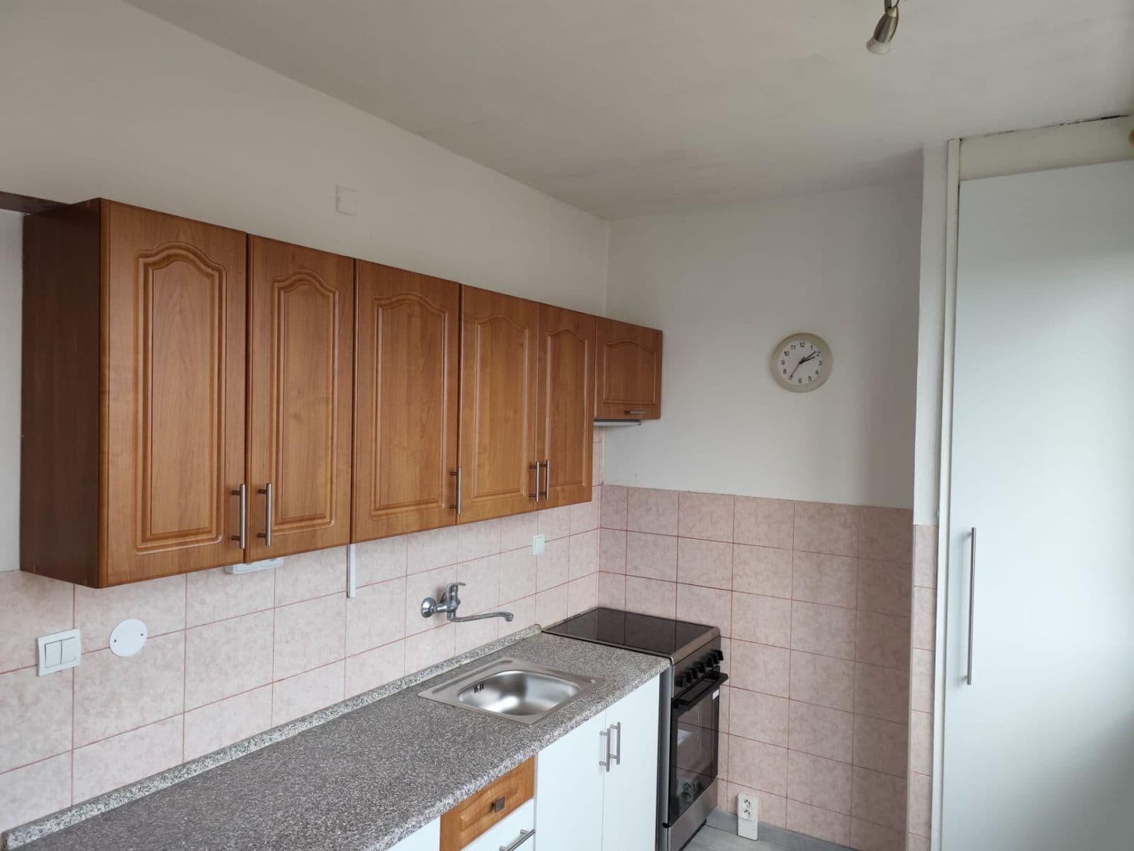 Prenájom bytu 1-izbový 36 m², Výškovická, Ostrava, Moravskoslezský kraj Prenájom bytu 1-izbový 36 m², Výškovická, Ostrava, Moravskoslezský kraj