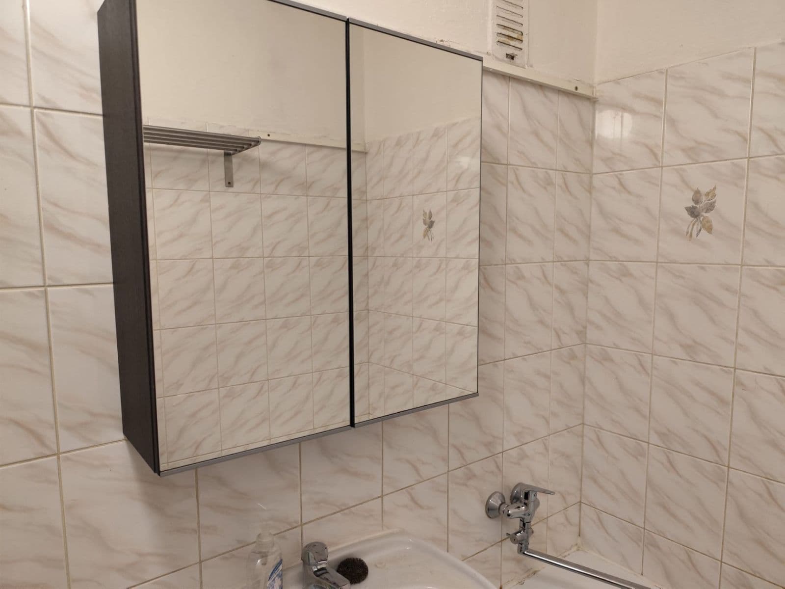 Prenájom bytu 1-izbový 36 m², Výškovická, Ostrava, Moravskoslezský kraj Prenájom bytu 1-izbový 36 m², Výškovická, Ostrava, Moravskoslezský kraj