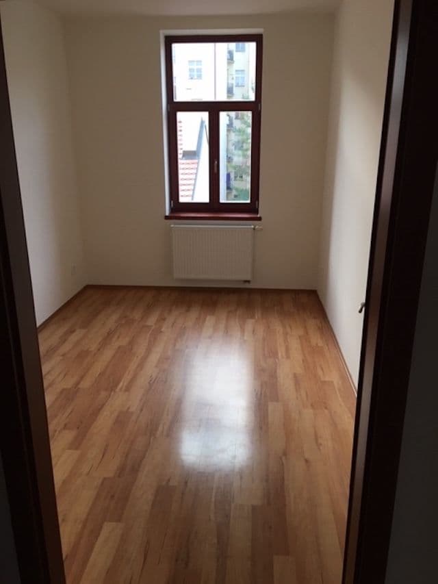 Prenájom bytu 3-izbový 78 m², Bořivojova, Praha, Praha Prenájom bytu 3-izbový 78 m², Bořivojova, Praha, Praha