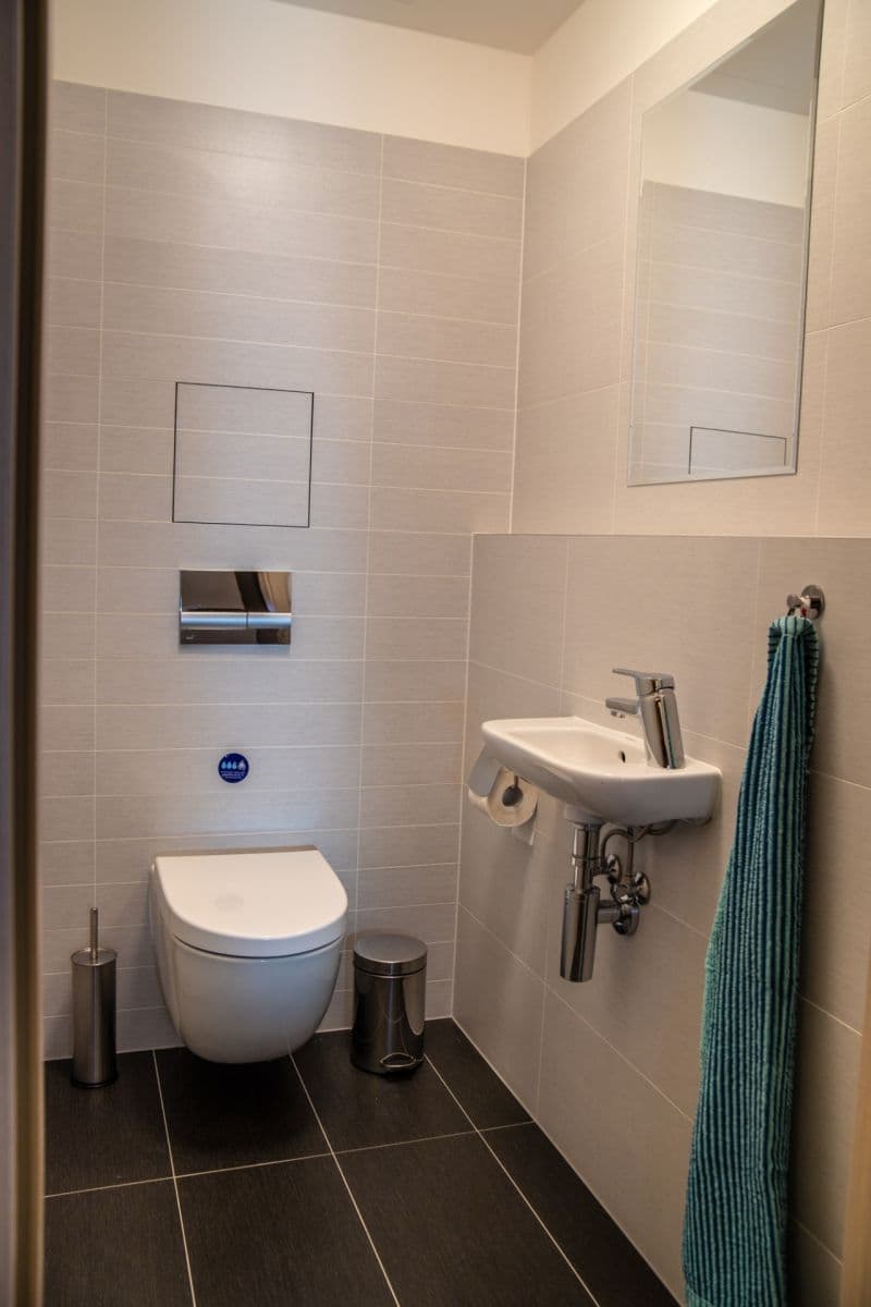Prenájom bytu 2-izbový 58 m², Pod Stolovou Horou, Praha, Praha Prenájom bytu 2-izbový 58 m², Pod Stolovou Horou, Praha, Praha