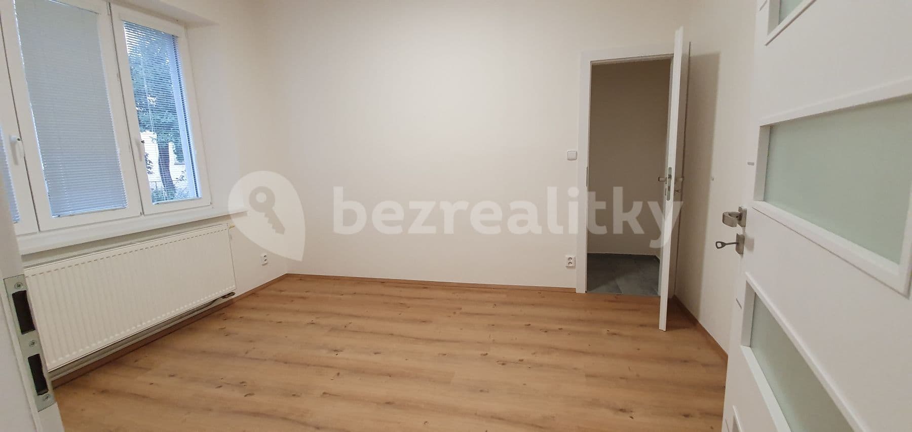 Prenájom bytu 2-izbový 46 m², Uzavřená, Praha, Praha Prenájom bytu 2-izbový 46 m², Uzavřená, Praha, Praha