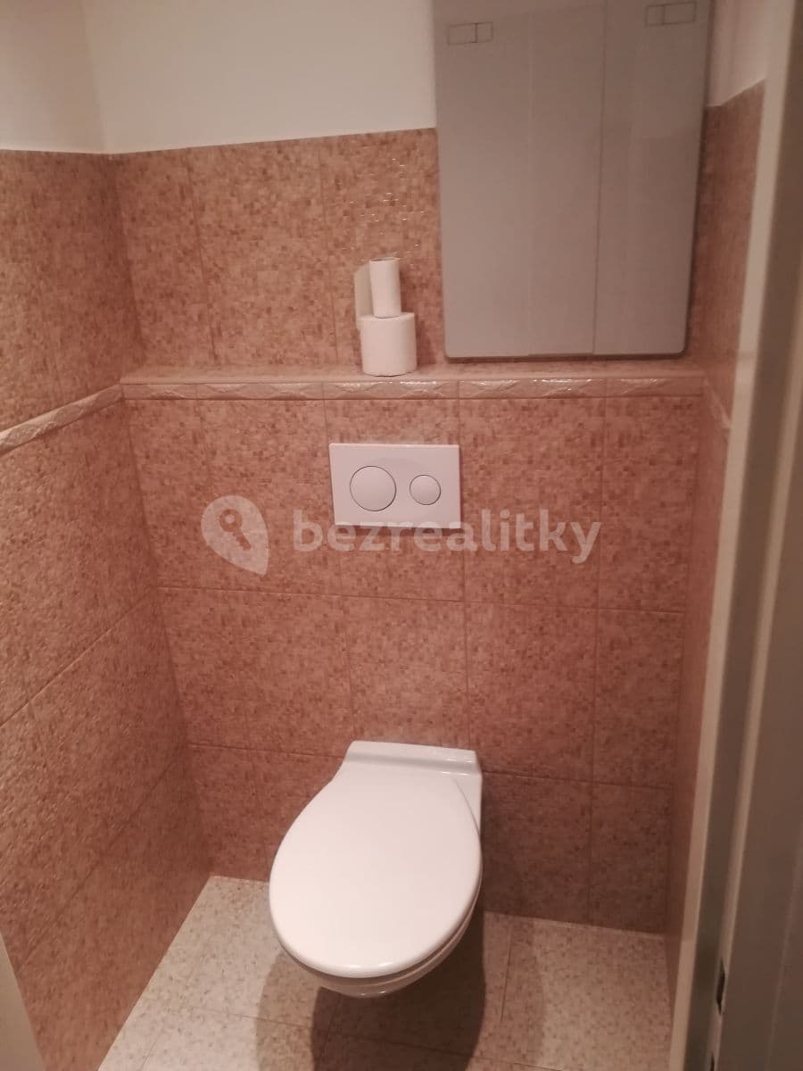 Prenájom bytu 2-izbový 75 m², Nádražní, Ostrava, Moravskoslezský kraj Prenájom bytu 2-izbový 75 m², Nádražní, Ostrava, Moravskoslezský kraj