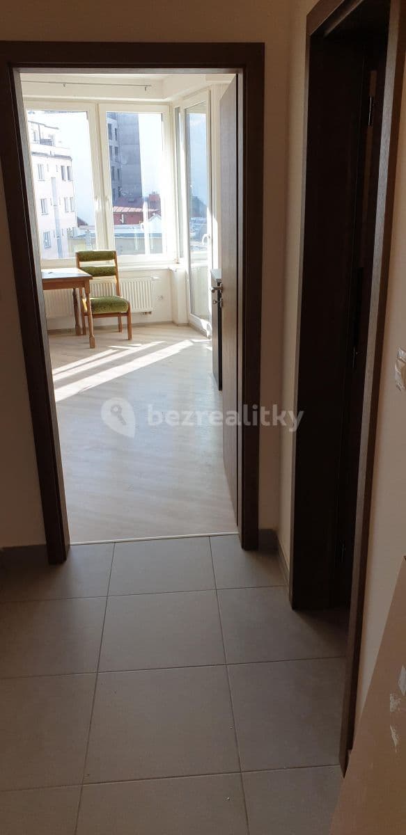 Prenájom bytu 2-izbový 52 m², Pod radnicí, Praha, Praha Prenájom bytu 2-izbový 52 m², Pod radnicí, Praha, Praha
