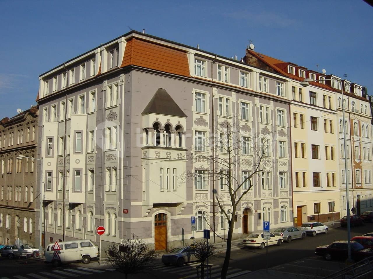 Prenájom kancelárie 15 m², Jeseniova, Praha, Praha Prenájom kancelárie 15 m², Jeseniova, Praha, Praha