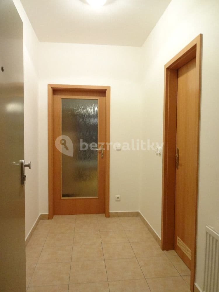 Prenájom bytu Garsoniéra 27 m², Jemnická, Praha, Praha Prenájom bytu Garsoniéra 27 m², Jemnická, Praha, Praha