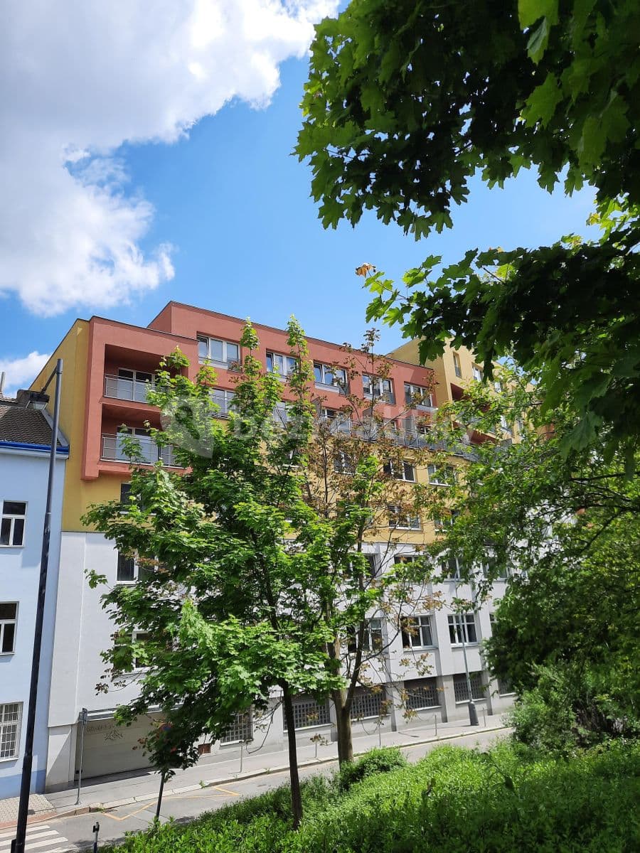 Prenájom bytu Garsoniéra 27 m², Jemnická, Praha, Praha Prenájom bytu Garsoniéra 27 m², Jemnická, Praha, Praha