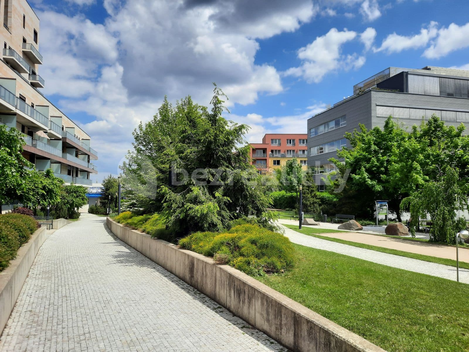 Prenájom bytu Garsoniéra 27 m², Jemnická, Praha, Praha Prenájom bytu Garsoniéra 27 m², Jemnická, Praha, Praha