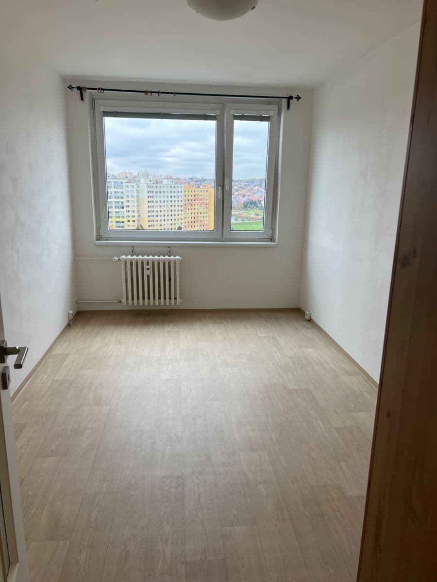 Prenájom bytu 3-izbový 80 m², Píškova, Praha, Praha Prenájom bytu 3-izbový 80 m², Píškova, Praha, Praha