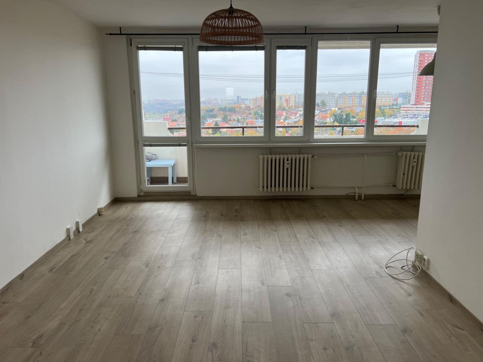 Prenájom bytu 3-izbový 80 m², Píškova, Praha, Praha Prenájom bytu 3-izbový 80 m², Píškova, Praha, Praha