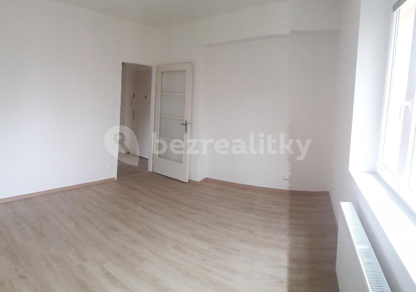 Prenájom bytu 1-izbový 45 m², Na Klášterním, Praha, Praha Prenájom bytu 1-izbový 45 m², Na Klášterním, Praha, Praha