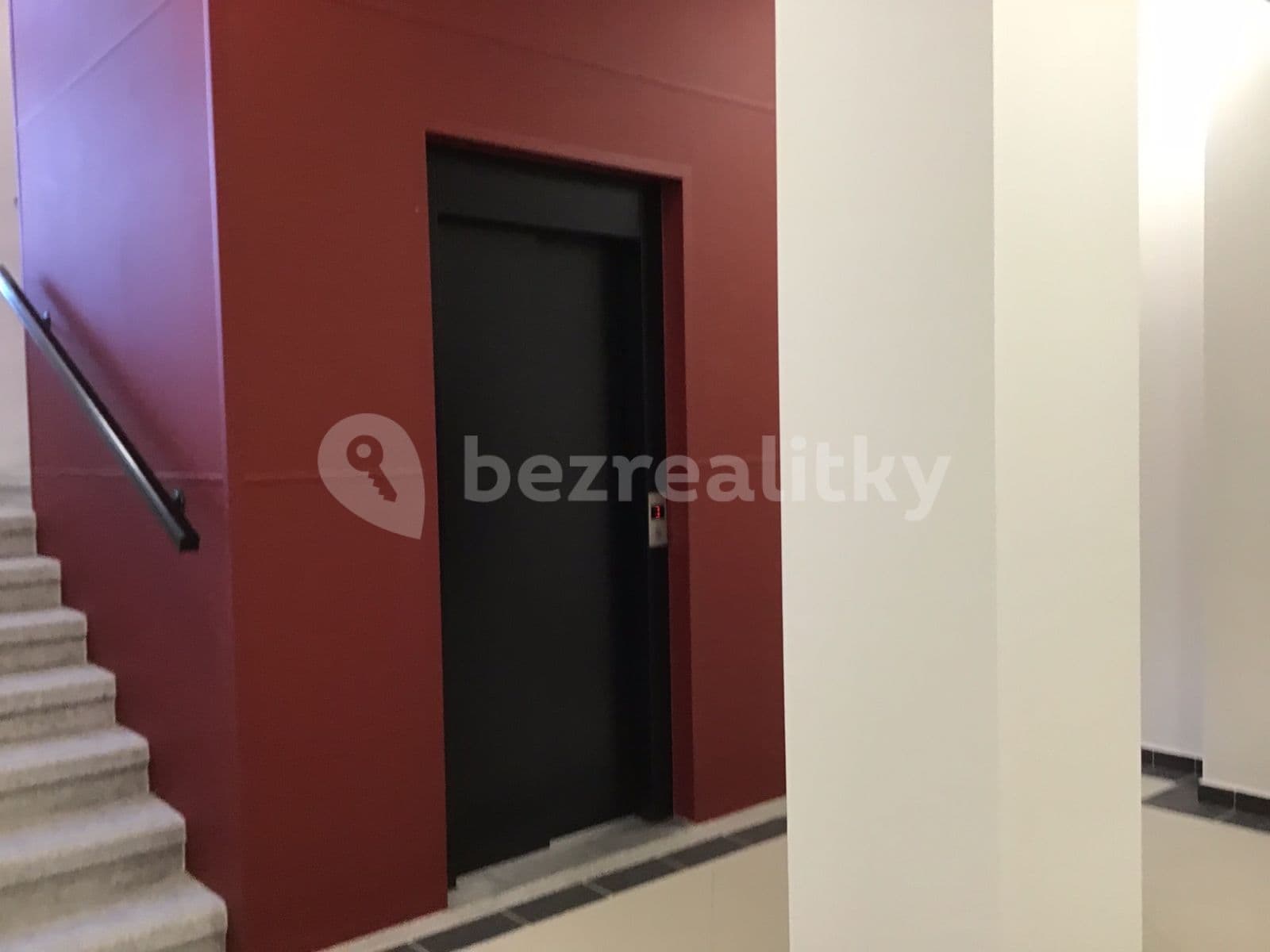 Prenájom bytu 2-izbový 46 m², Lihovarská, Praha, Praha Prenájom bytu 2-izbový 46 m², Lihovarská, Praha, Praha