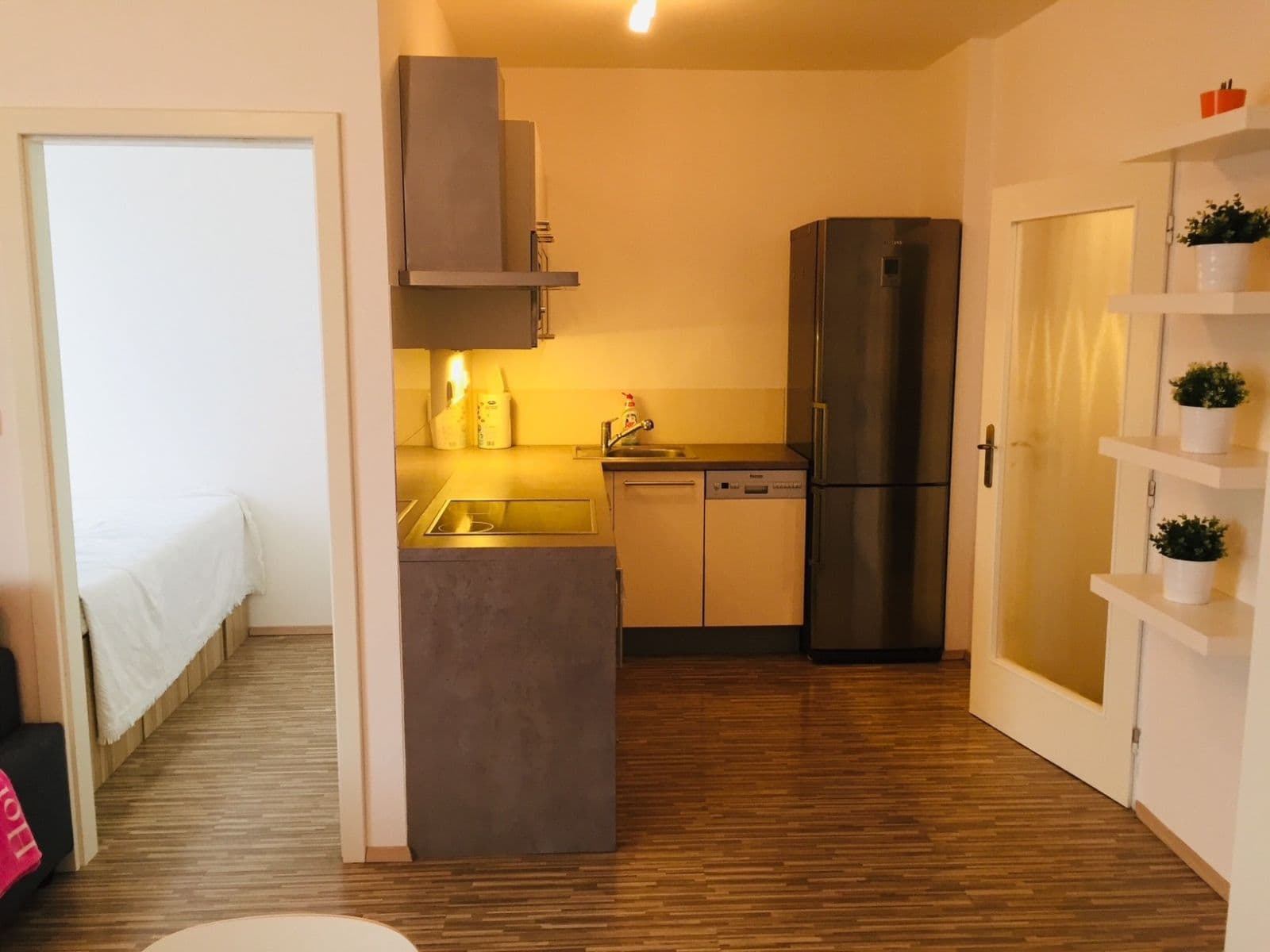 Prenájom bytu 2-izbový 42 m², U Zahradního města, Praha, Praha Prenájom bytu 2-izbový 42 m², U Zahradního města, Praha, Praha