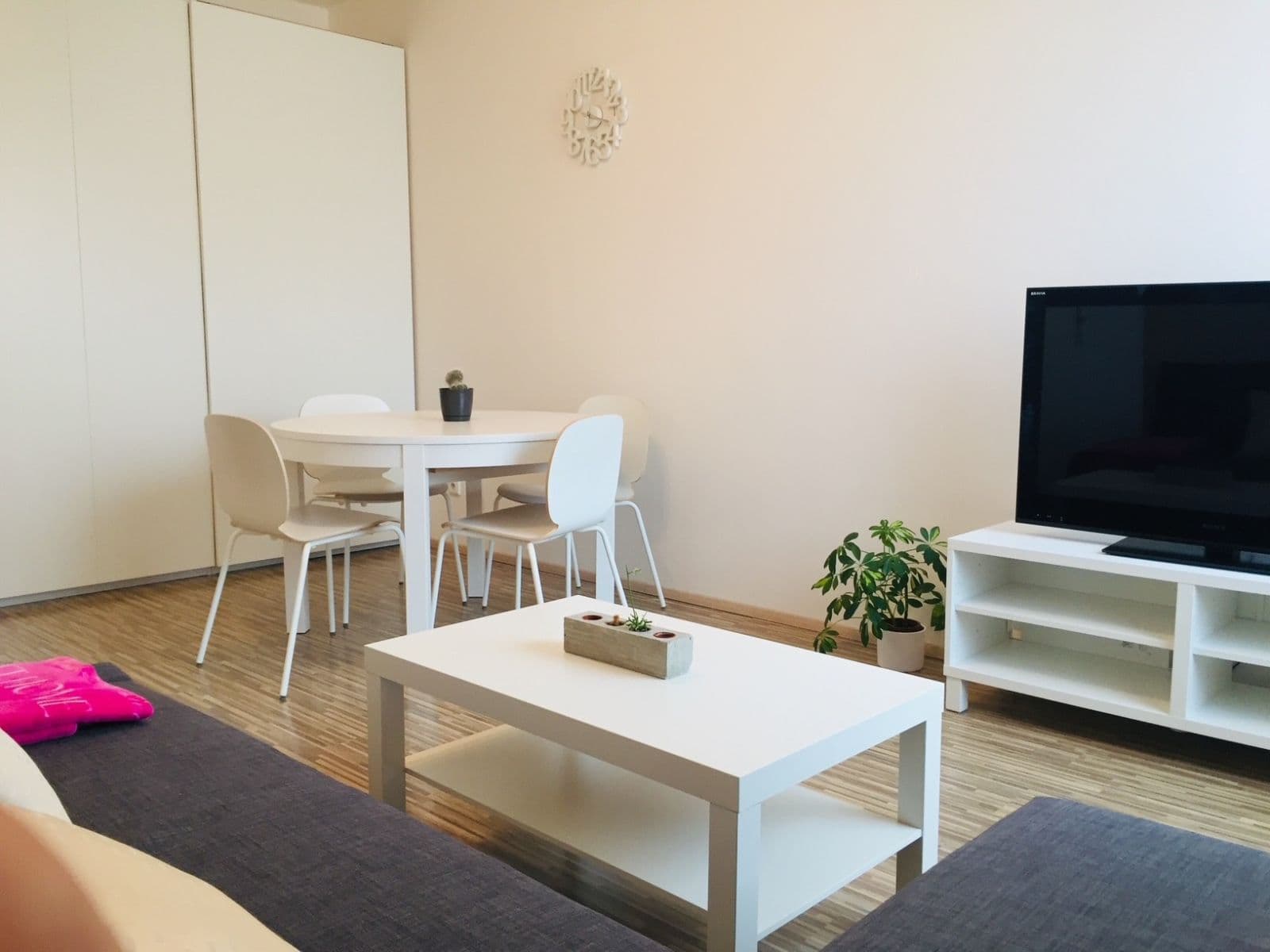 Prenájom bytu 2-izbový 42 m², U Zahradního města, Praha, Praha Prenájom bytu 2-izbový 42 m², U Zahradního města, Praha, Praha